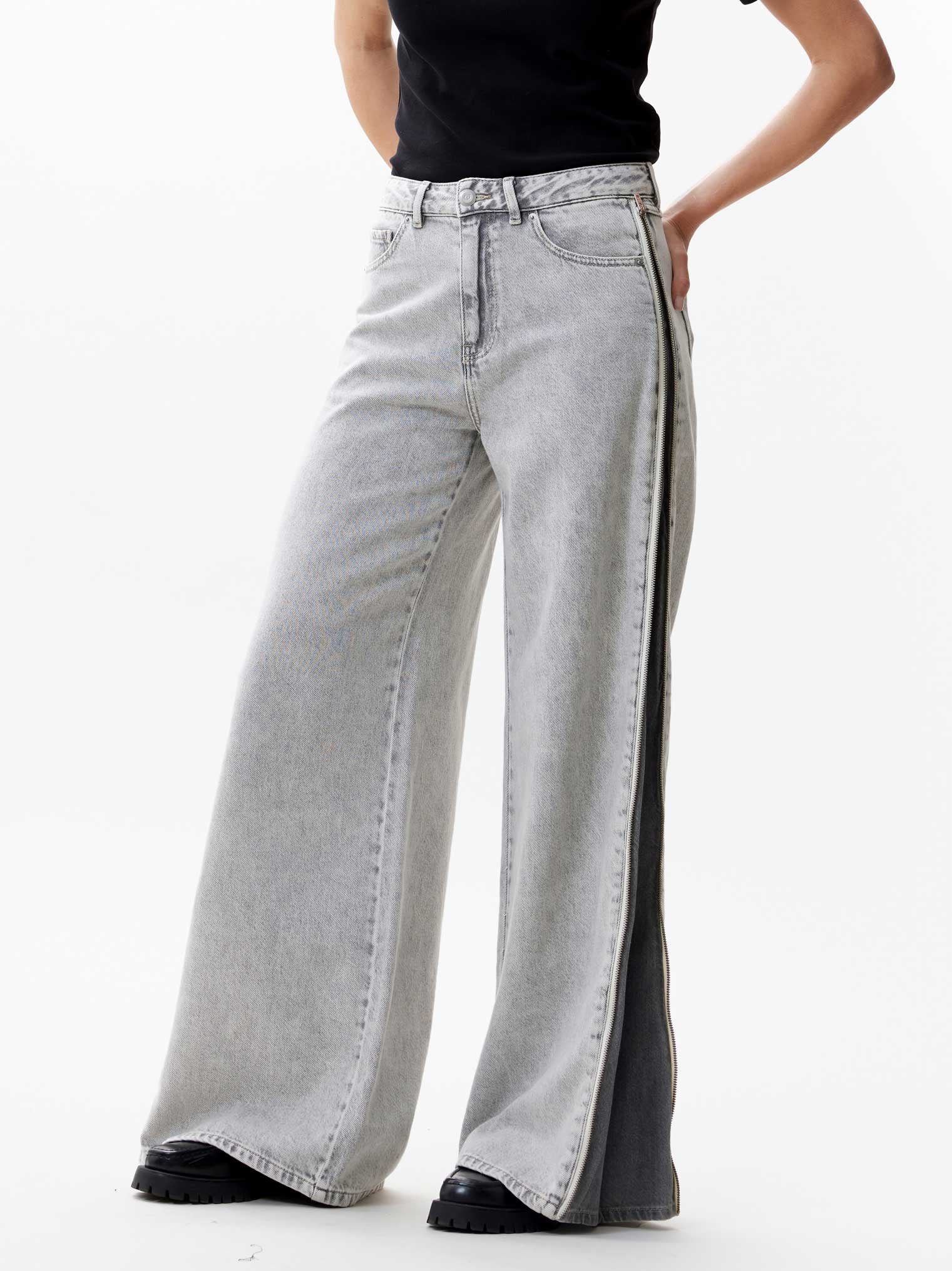 Loose fit jeans | Chateau Grey