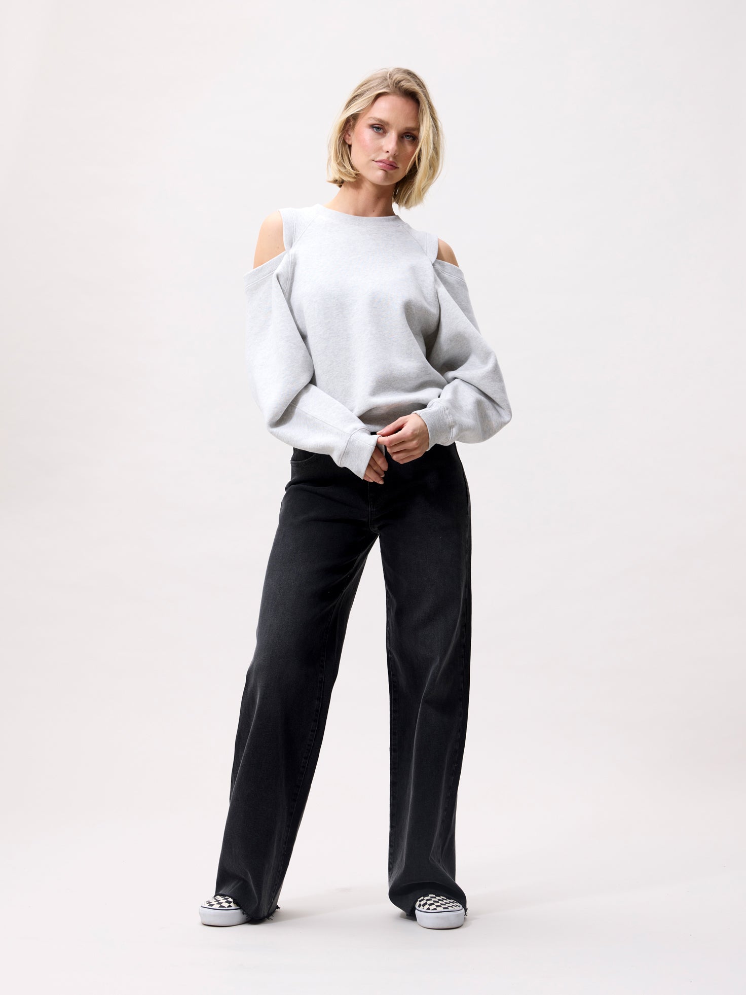 Sweater met open shoulders | Grey Melange – Catwalk Junkie