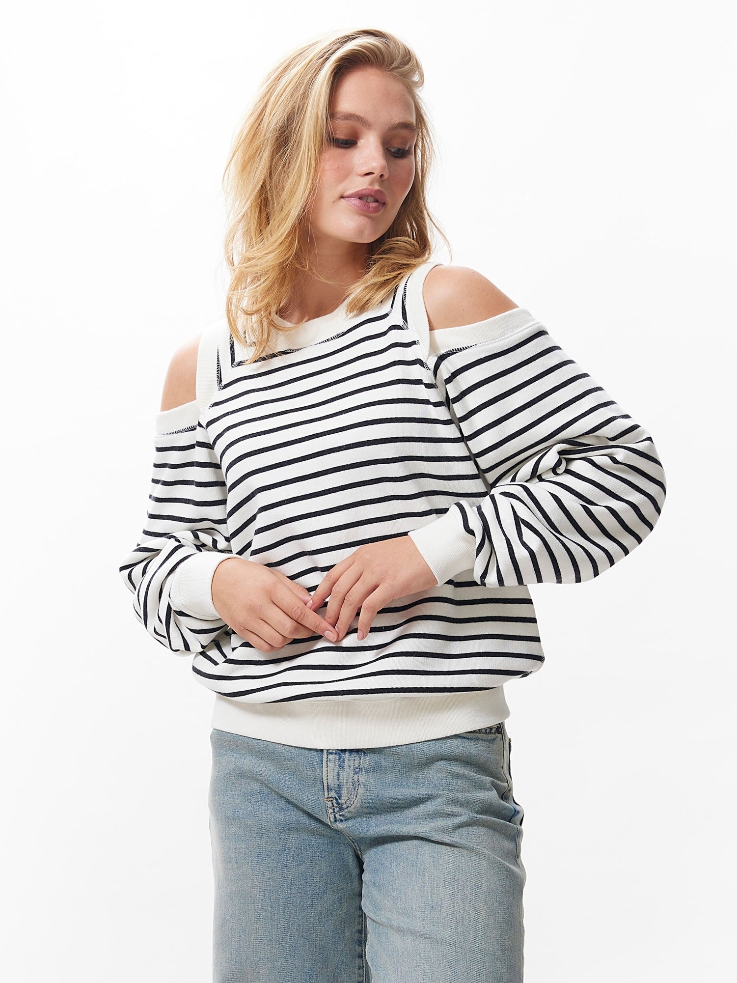 Striped sweater with cut outs | Black