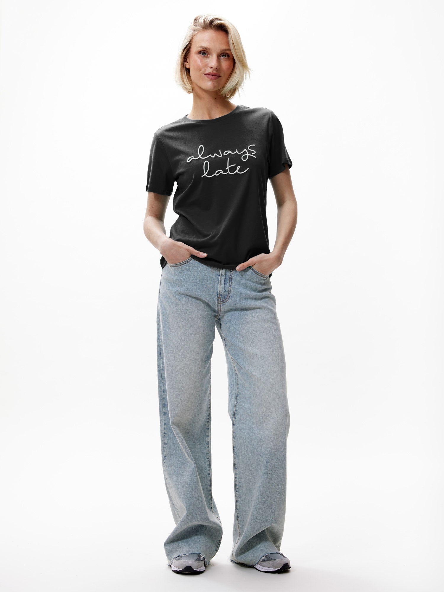 Always Late T-shirt | Black