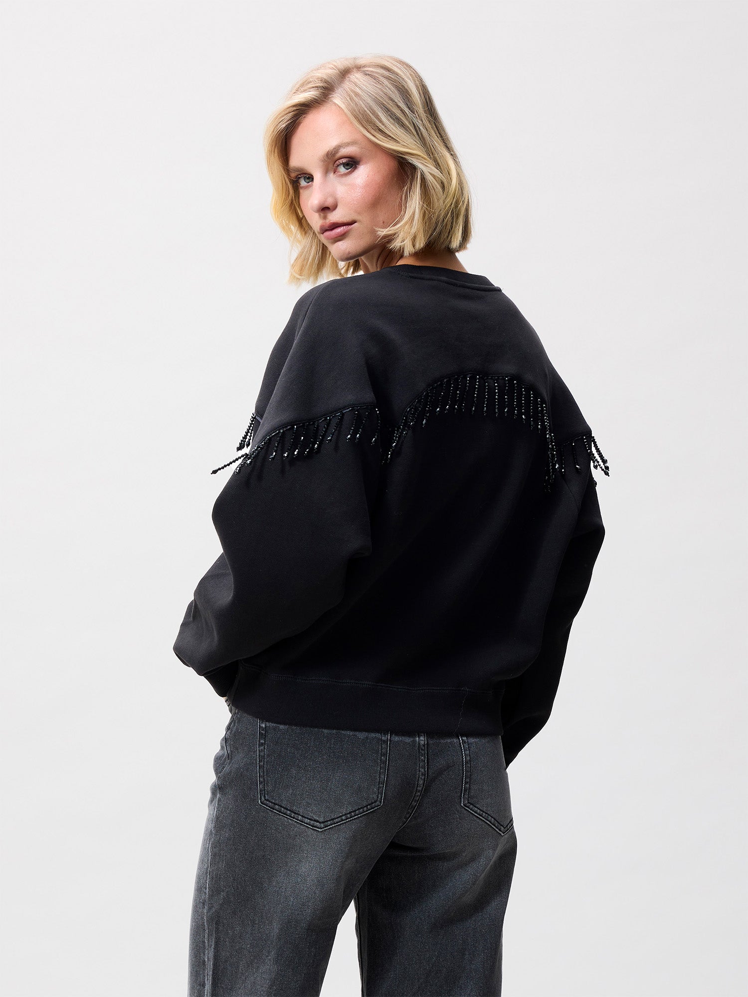 Beaded fringed sweater | Black