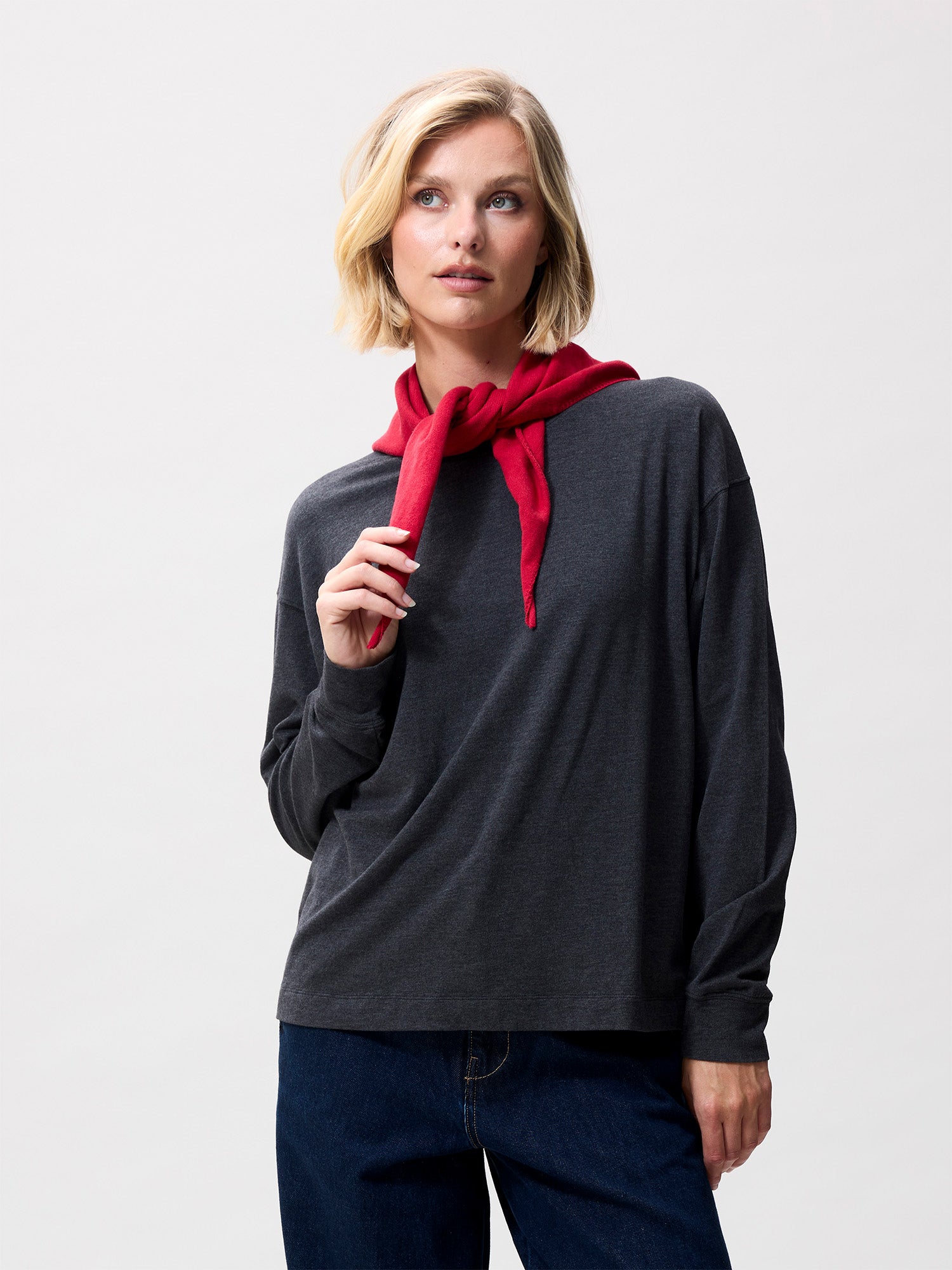 Triangle scarf | Ribbon Red