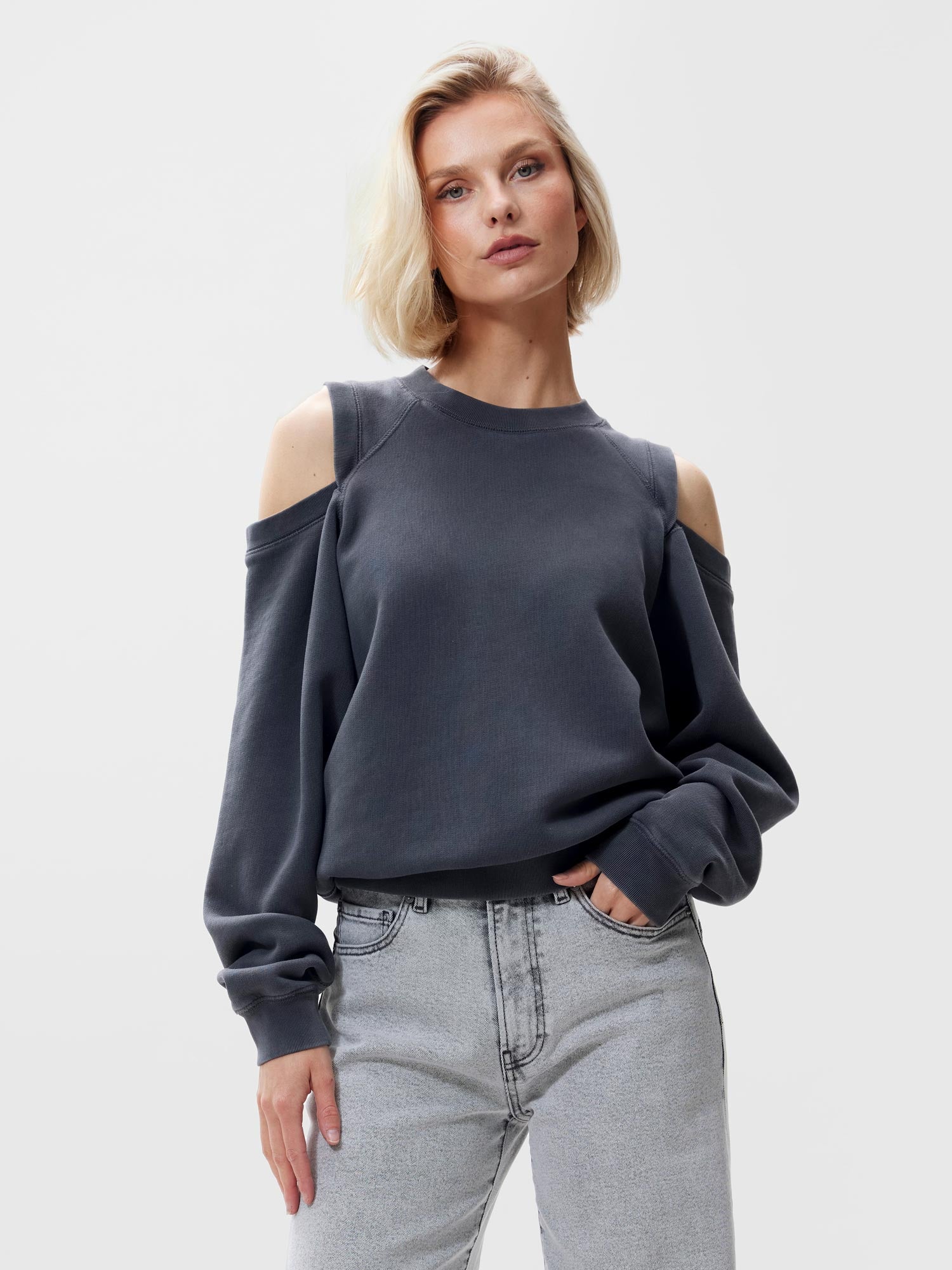Sweater met open shoulders | Carbon